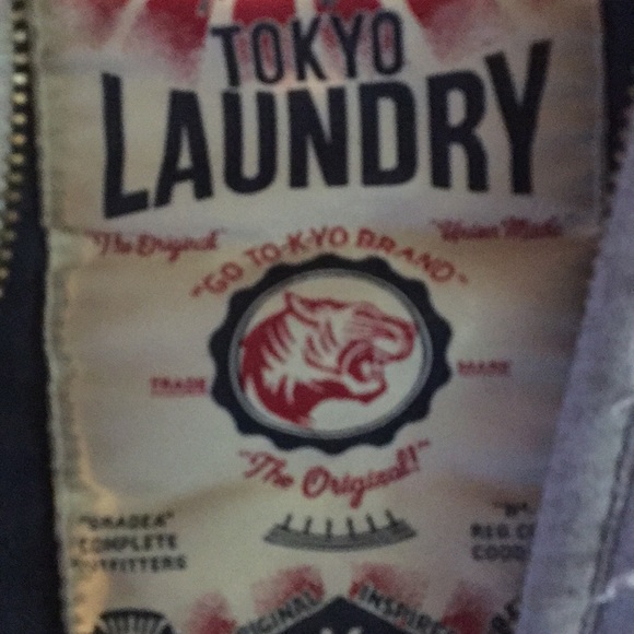 Men’s GQ hoodie - Picture 3 of 3